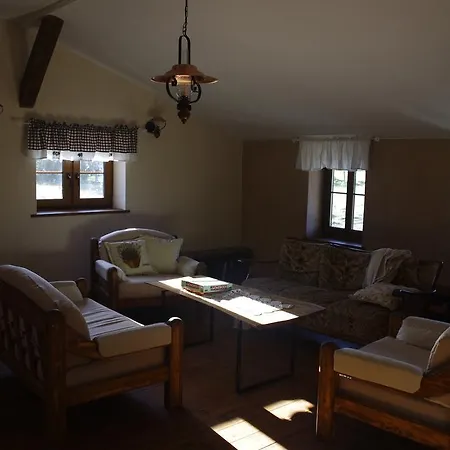 Dom wakacyjny Chmielny Zakątek *